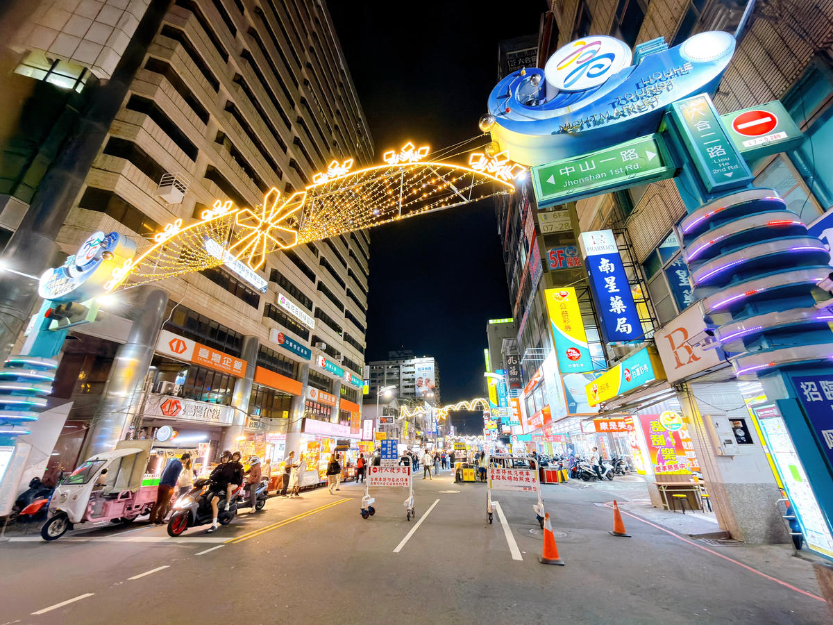 【高雄住宿分享】鮪魚家族飯店.高雄館 Fish Hotel Kaohsiung|地點好、親子友善、高雄旅遊安心選擇 - 第4張圖 鮪魚家族飯店 高雄館