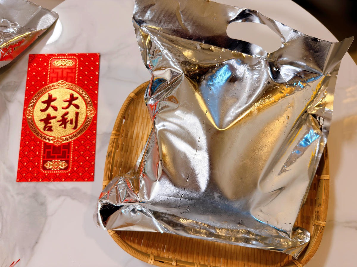 【2026年菜預購推薦】華得水產8件組年菜開箱|廚藝不精也能過關.選料對了就贏一半的東港圍爐/東港年菜推薦、高CP值年菜推薦 - 第5張圖 華得水產 年菜開箱