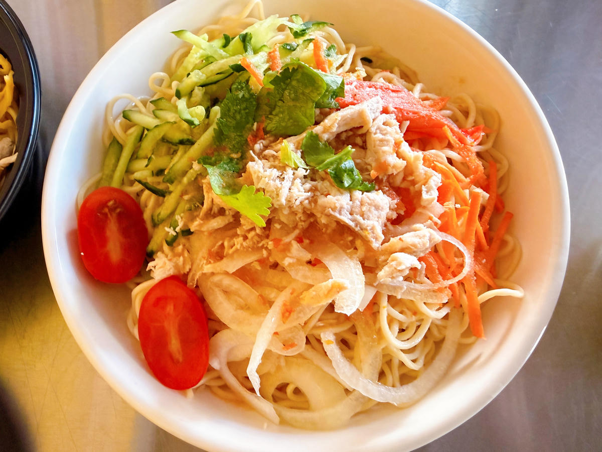 高雄三民區美食 宝媽涼麵