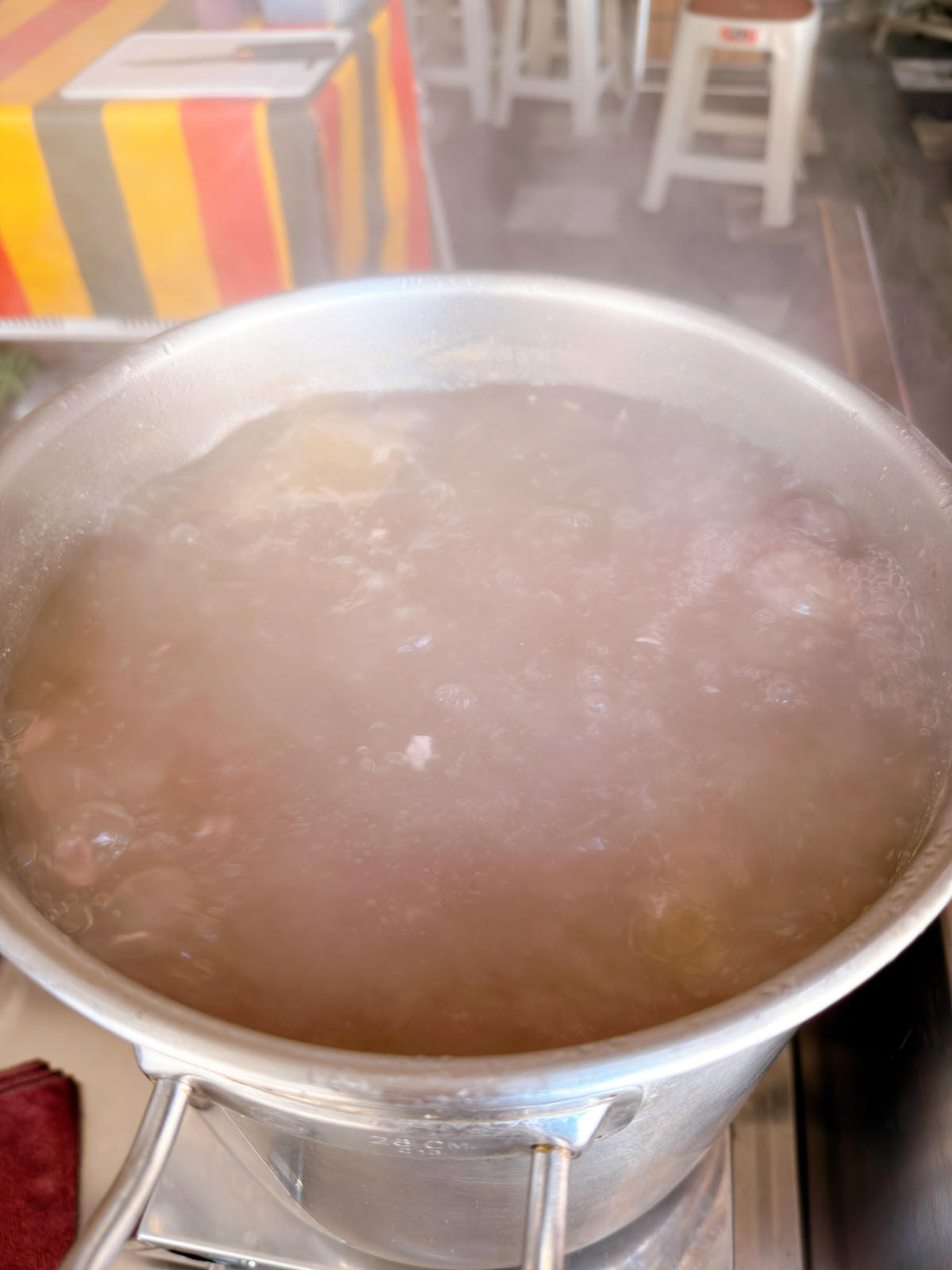 【高雄三民區美食】宝媽涼麵|涼麵醬汁清爽料多澎派+台北古早味米粉湯/高雄涼麵推薦 - 第13張圖 高雄三民區美食 宝媽涼麵