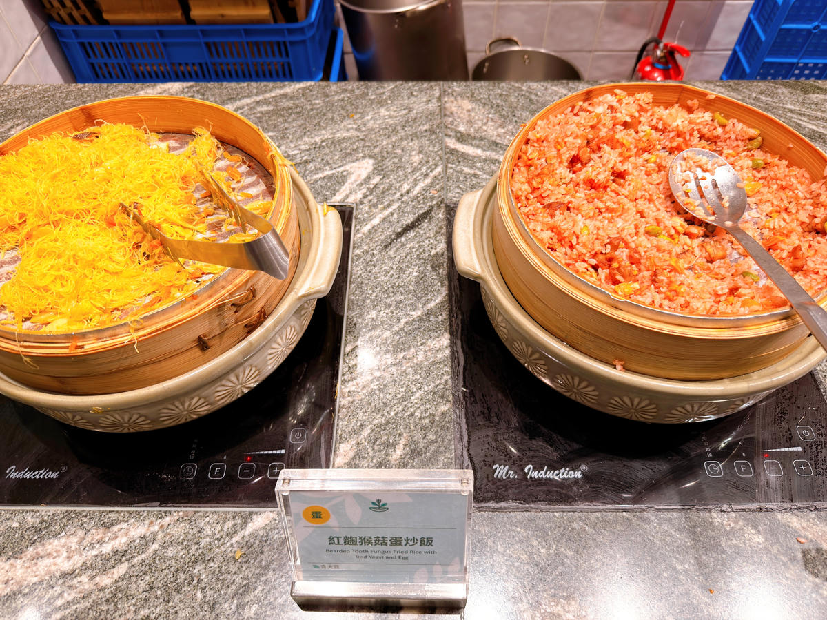 【高雄蔬食吃到飽】果然匯.高雄夢時代店|素食界的頂級Buffet.多國蔬食饗宴/一次吃遍世界的蔬食餐桌 - 第26張圖 果然匯 高雄夢時代店