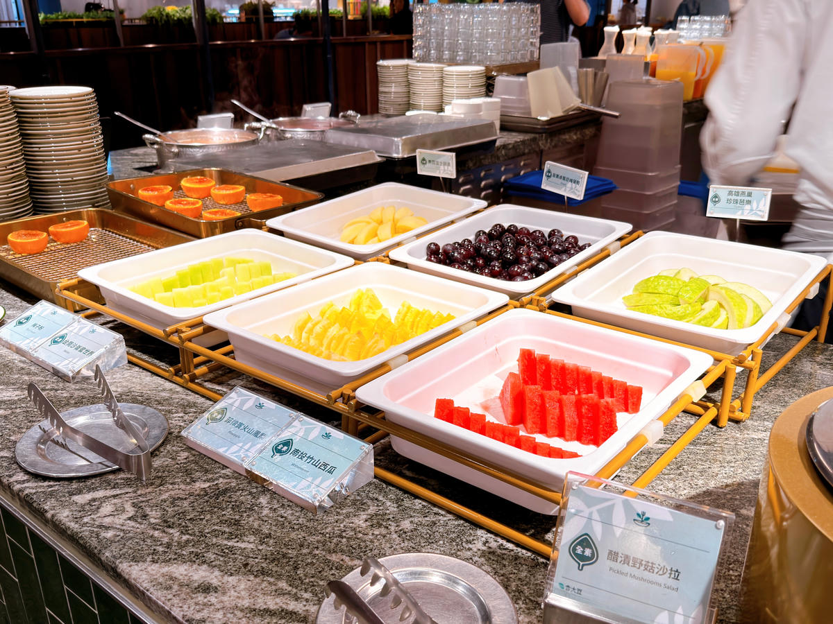 【高雄蔬食吃到飽】果然匯.高雄夢時代店|素食界的頂級Buffet.多國蔬食饗宴/一次吃遍世界的蔬食餐桌 - 第33張圖 果然匯 高雄夢時代店