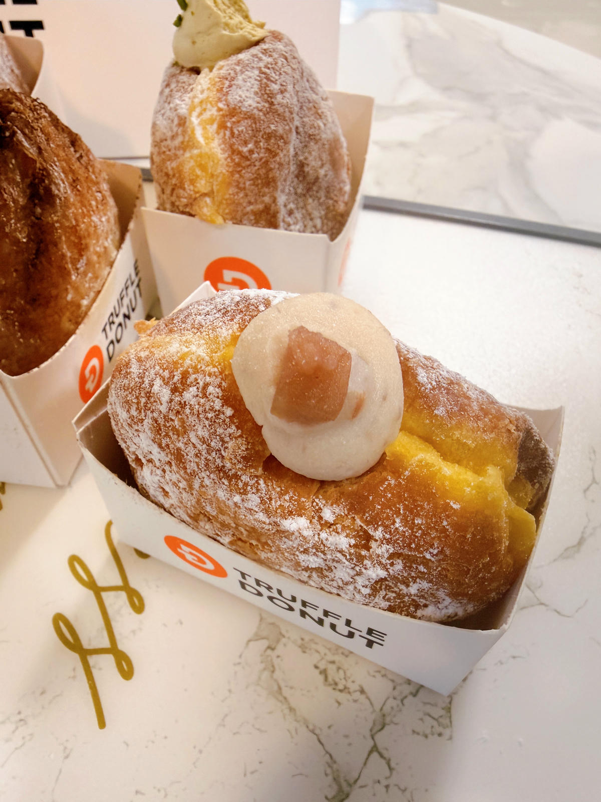 【高雄TRUFFLE DONUT日本生甜甜圈】來自日本海外首家分店插旗高雄.質感餡料蓬鬆Q彈生食感 - 第15張圖 truffle donut 高雄