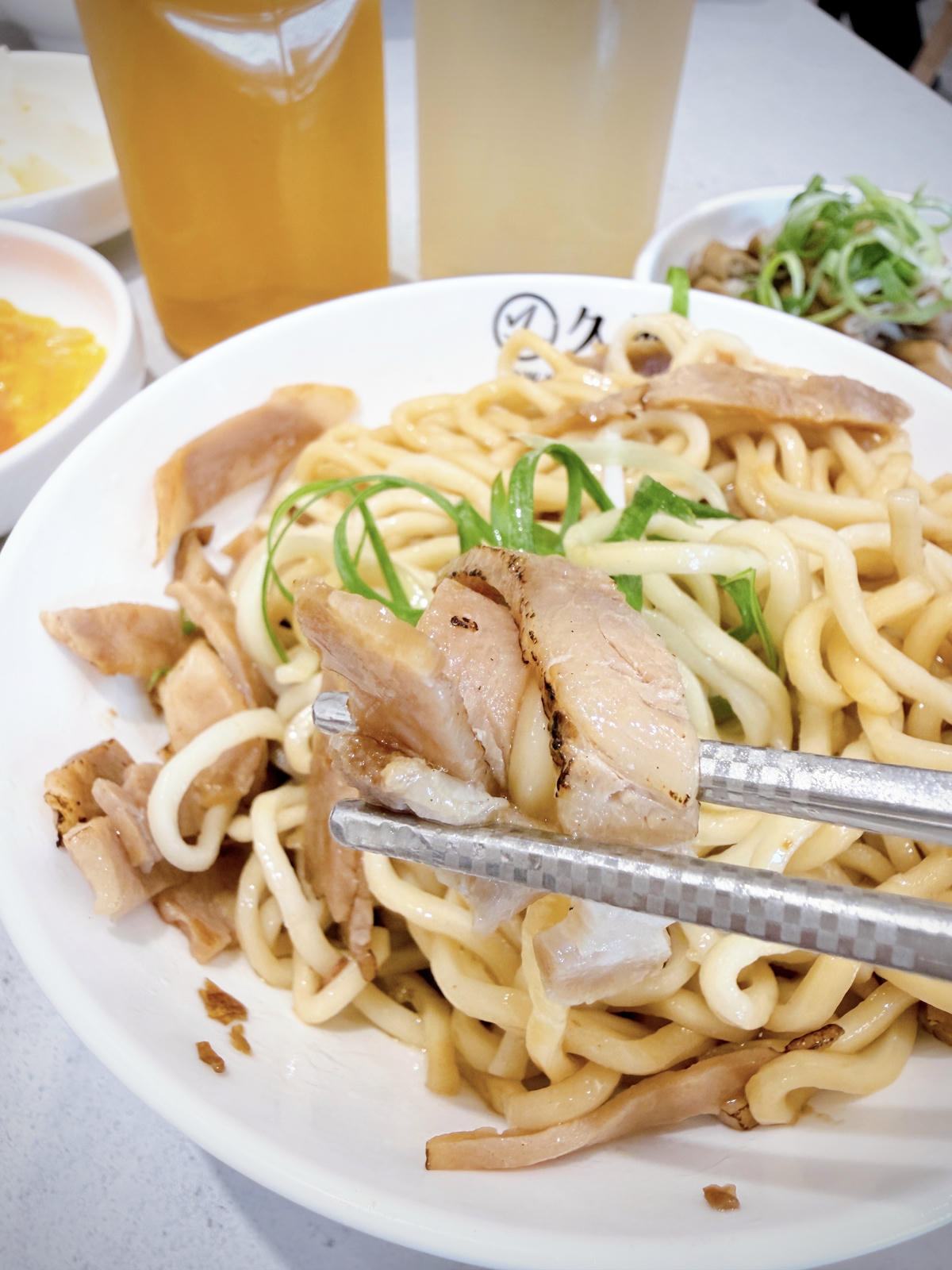 【高雄楠梓必吃麵店】久碗Jowan台味麵舖|燒肉蔥油拌麵、皮蛋花椒拌麵,台積電美食新選擇 - 第13張圖 楠梓 久碗台味麵舖