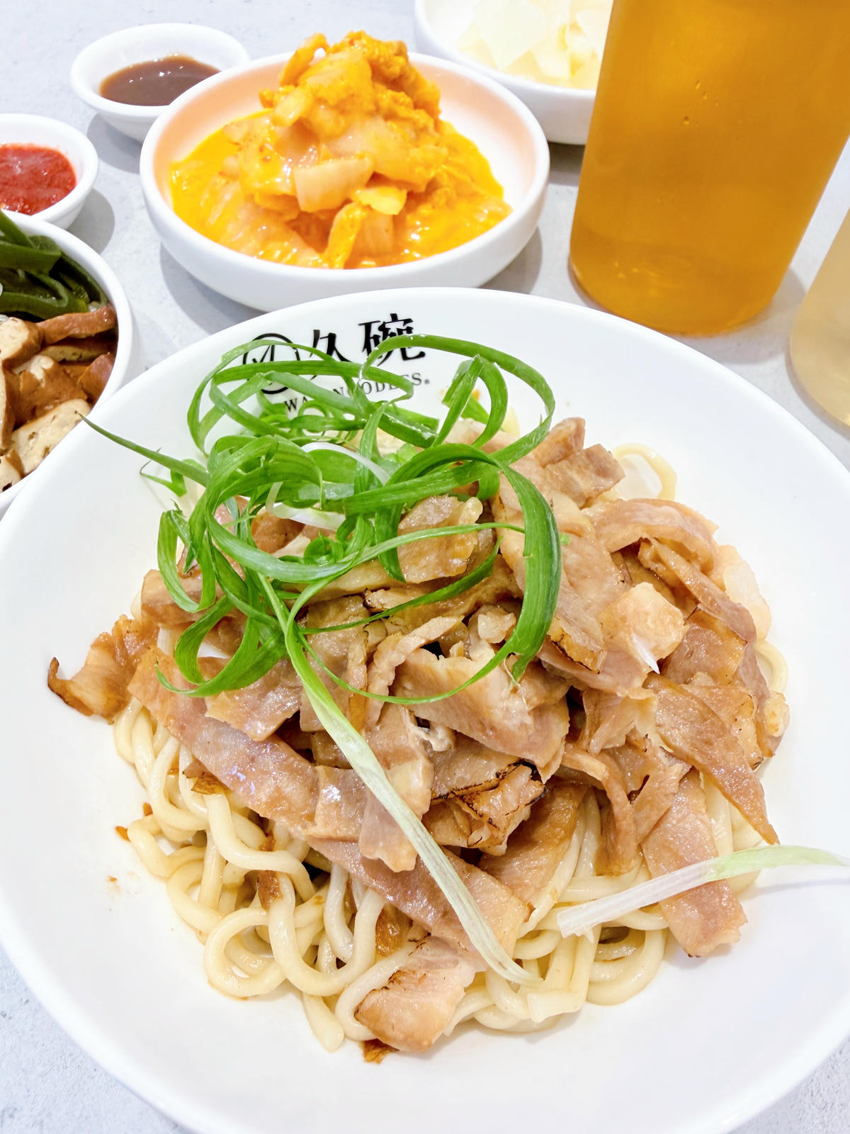 【高雄楠梓必吃麵店】久碗Jowan台味麵舖|燒肉蔥油拌麵、皮蛋花椒拌麵,台積電美食新選擇 - 第12張圖 楠梓 久碗台味麵舖