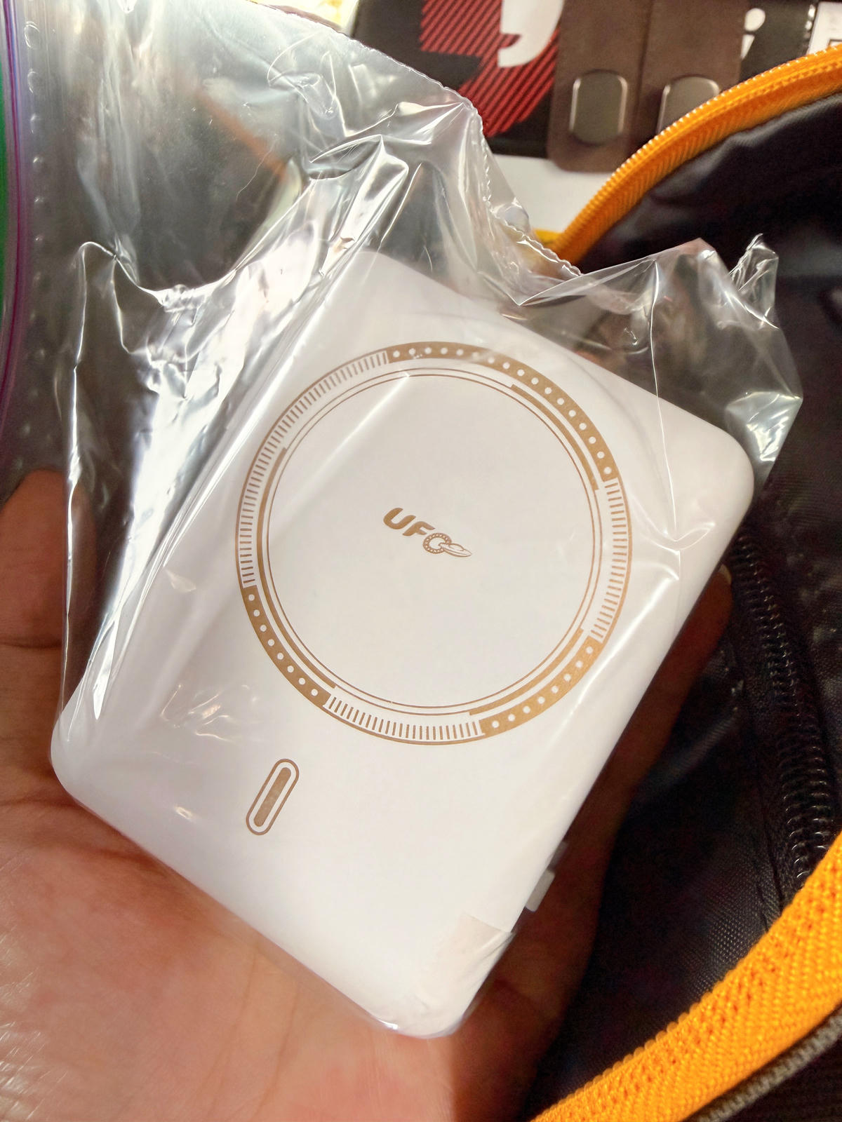 【enerpad UFO評價】出門一顆搞定所有設備|UFO防爆固態磁吸式行動電源MX-10000-SS+MT-10000開箱心得 - 第20張圖 enerpad UFO 防爆固態磁吸式行動電源