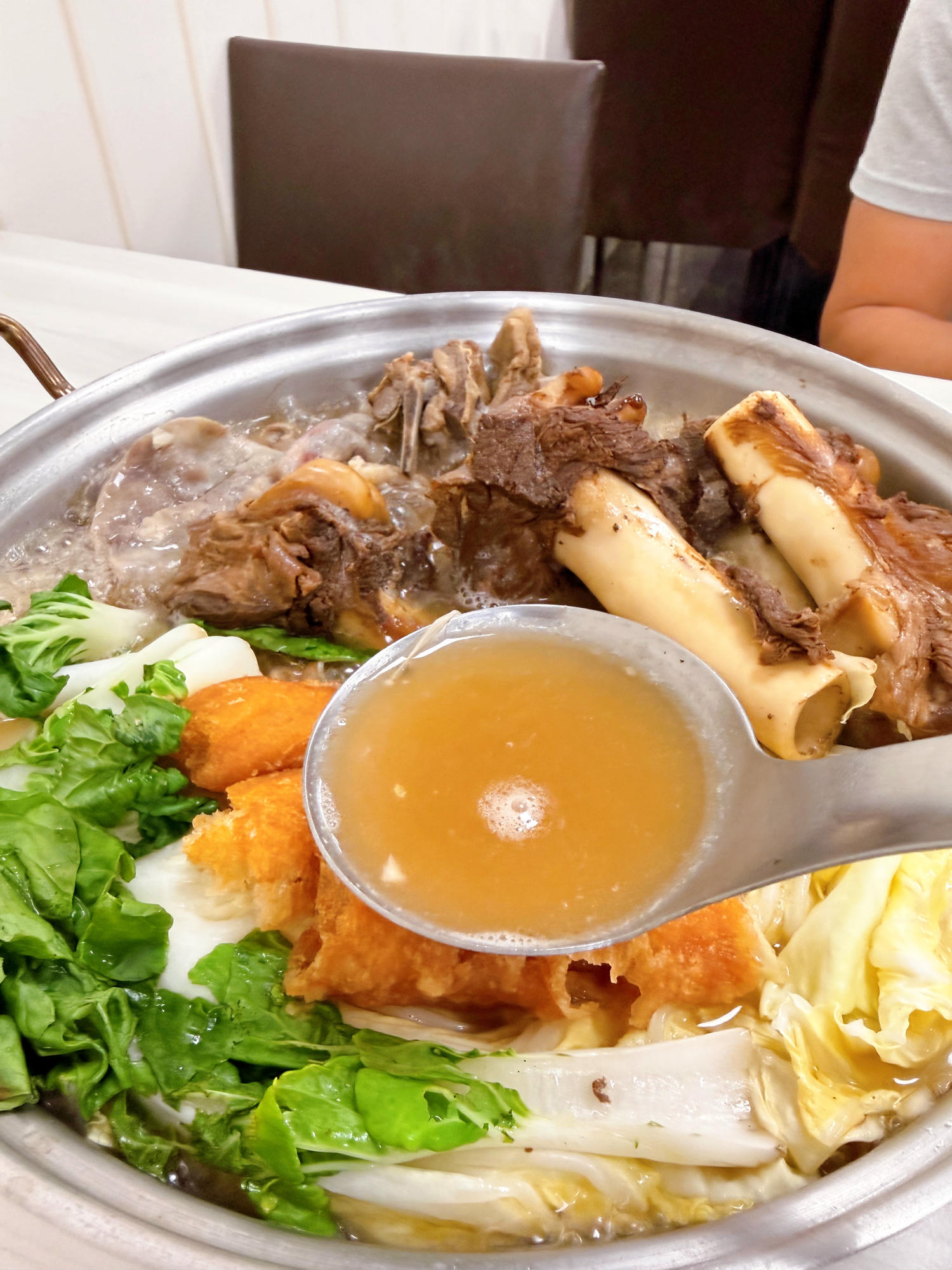 【高雄羊肉爐吃到飽】耀武羊威羊肉爐火鍋吃到飽.鳳山店|羊肉控必收!六種湯頭+羊大骨吃到飽.聚餐直接約這間.鳳山吃到飽推薦 - 第30張圖 高雄 耀武羊威羊肉爐火鍋吃到飽