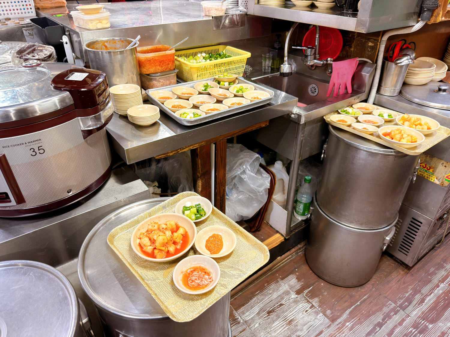 【首爾光化門美食】화목순대국 光化門1號店|韓國血腸湯,在地上班族人氣店 - 第4張圖 首爾 화목순대국 光化門1號店 血腸湯